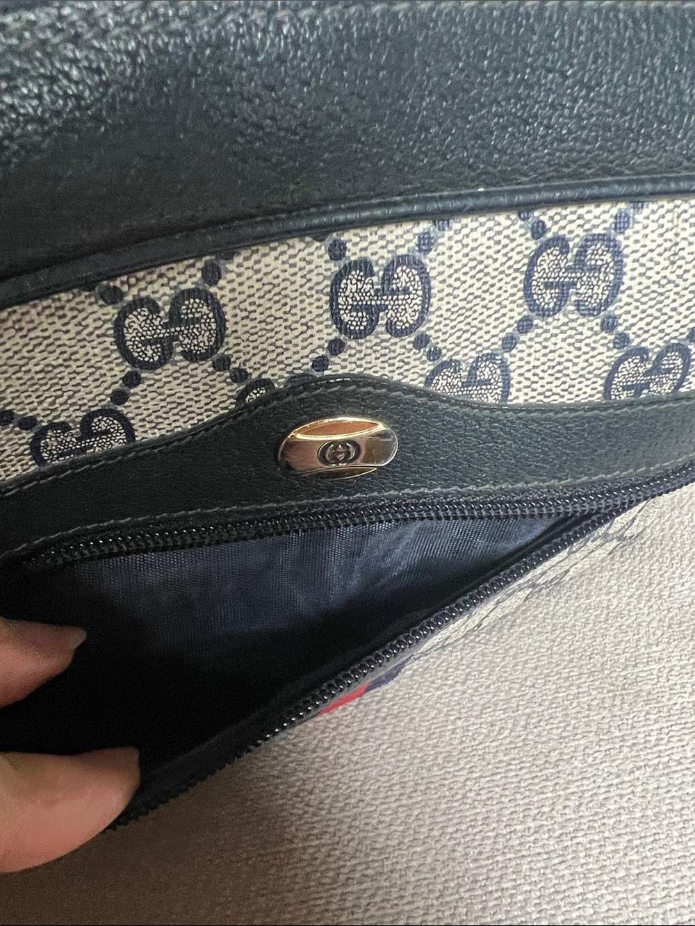 Gucci Navy, Ivory & Red GG Canvas Crossbody Bag, please see all pics - Picture 10 of 14
